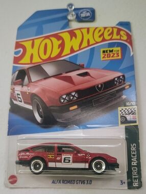 Alfa Romeo GTV6 3.0 Hot Wheels 2023 Retro Racers 10/10 Red Diecast